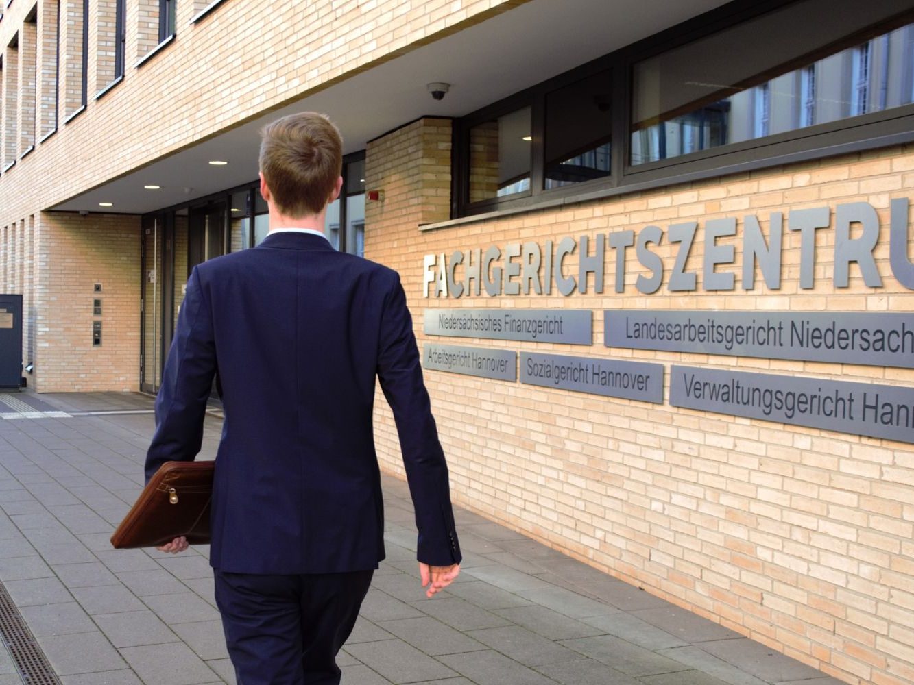Rechtsanwalt Alexander Mai – Beratung für Heilmittelpraxen zu Abrechnung und Zuzahlung